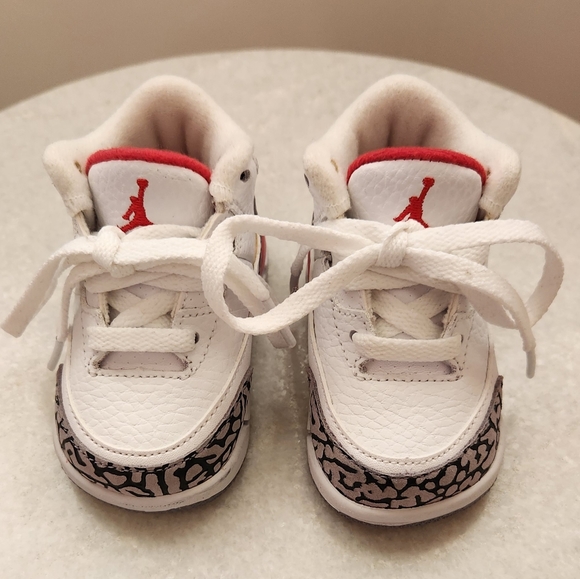 Nike Air Jordan Retro 3 Red Gray Concrete 2017 - Picture 5 of 5